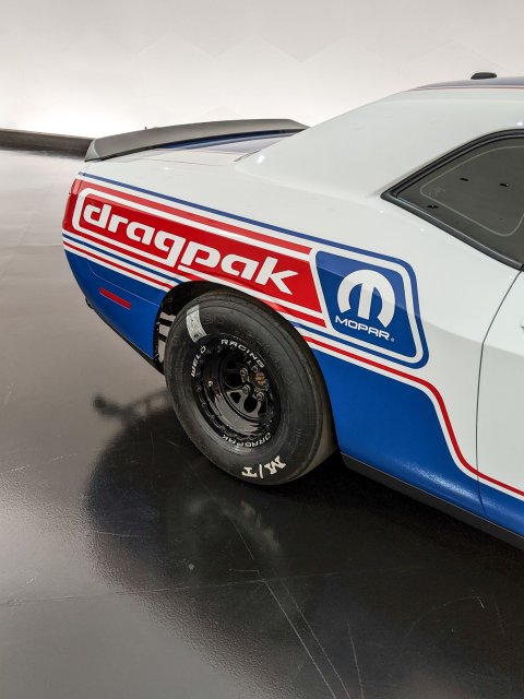 mopar-dodge-challenger-drag-pak-103-1572965945.jpg